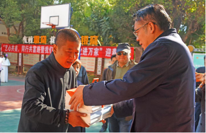 市文联机关党支部开展“艺心共美，同行共富路”暨我们的中国梦文化进万家活动